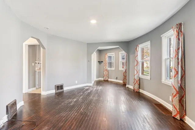 $160,000 | 1209 Walton Avenue, Racine, WI 53402