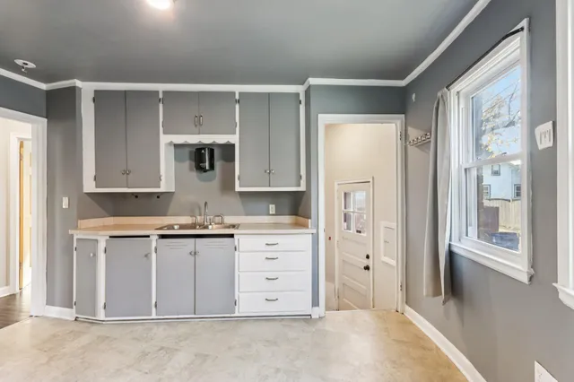 $160,000 | 1209 Walton Avenue, Racine, WI 53402