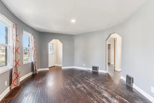 $160,000 | 1209 Walton Avenue, Racine, WI 53402