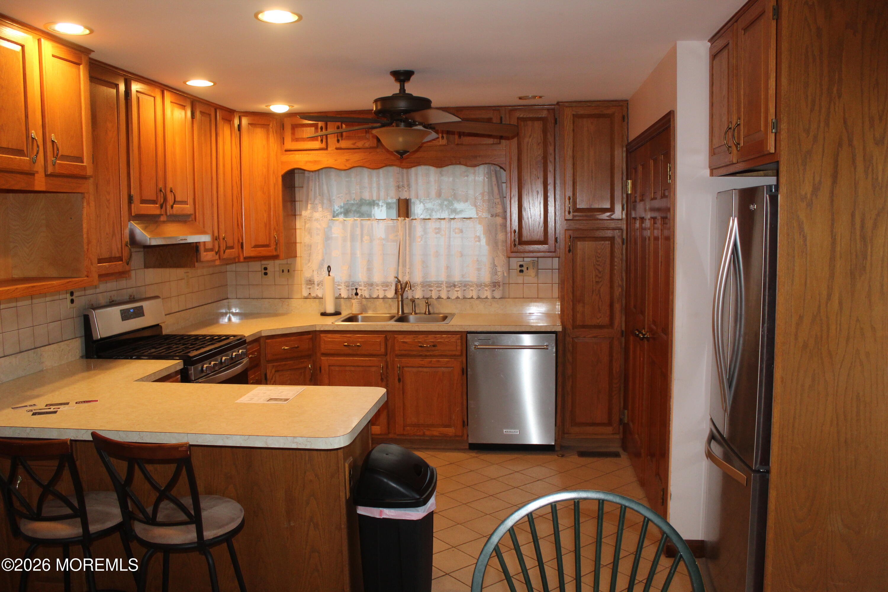 331 Morris Boulevard Toms River, NJ 08753 - Photo 9 of 33