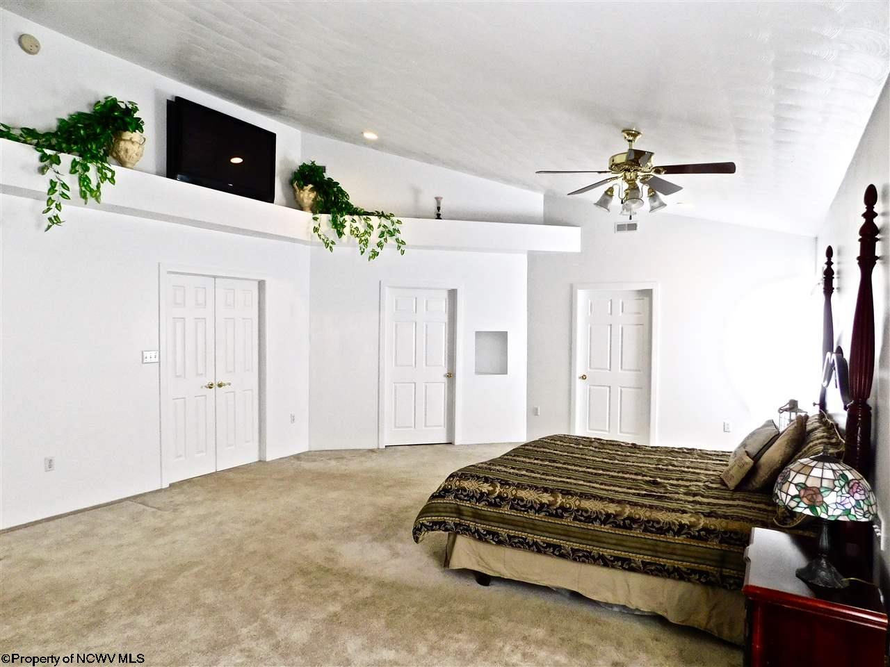 35 Moon Valley Road Morgantown, WV 26508 - Photo 15 of 20 Gallery Image 15