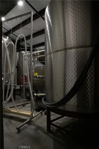 a view of a house with backyard and porch