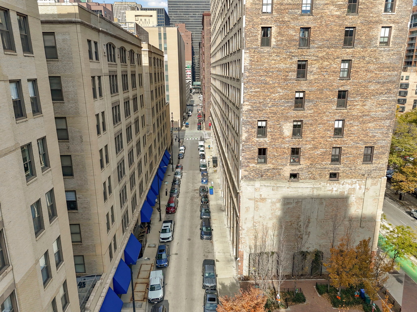 640 South Federal Street, Unit 702 Chicago, IL 60605 - Photo 22 of 24 a view of a building