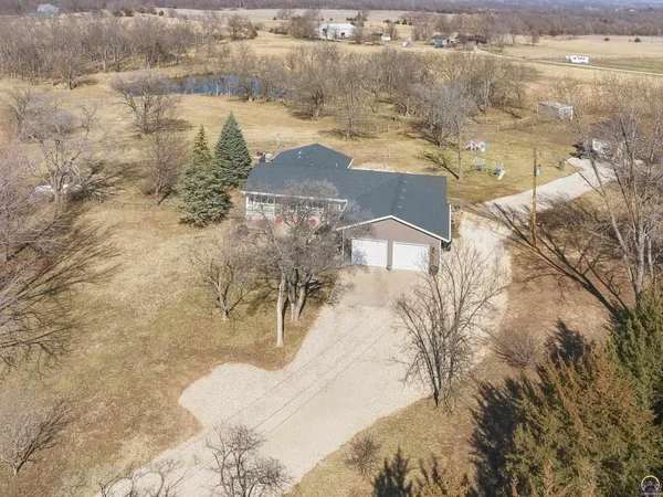 $468,000 | 10826 Southwest Burlingame Road, Wakarusa, KS 66546
