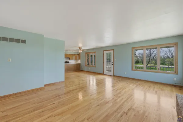 $462,500 | 10826 Southwest Burlingame Road, Wakarusa, KS 66546