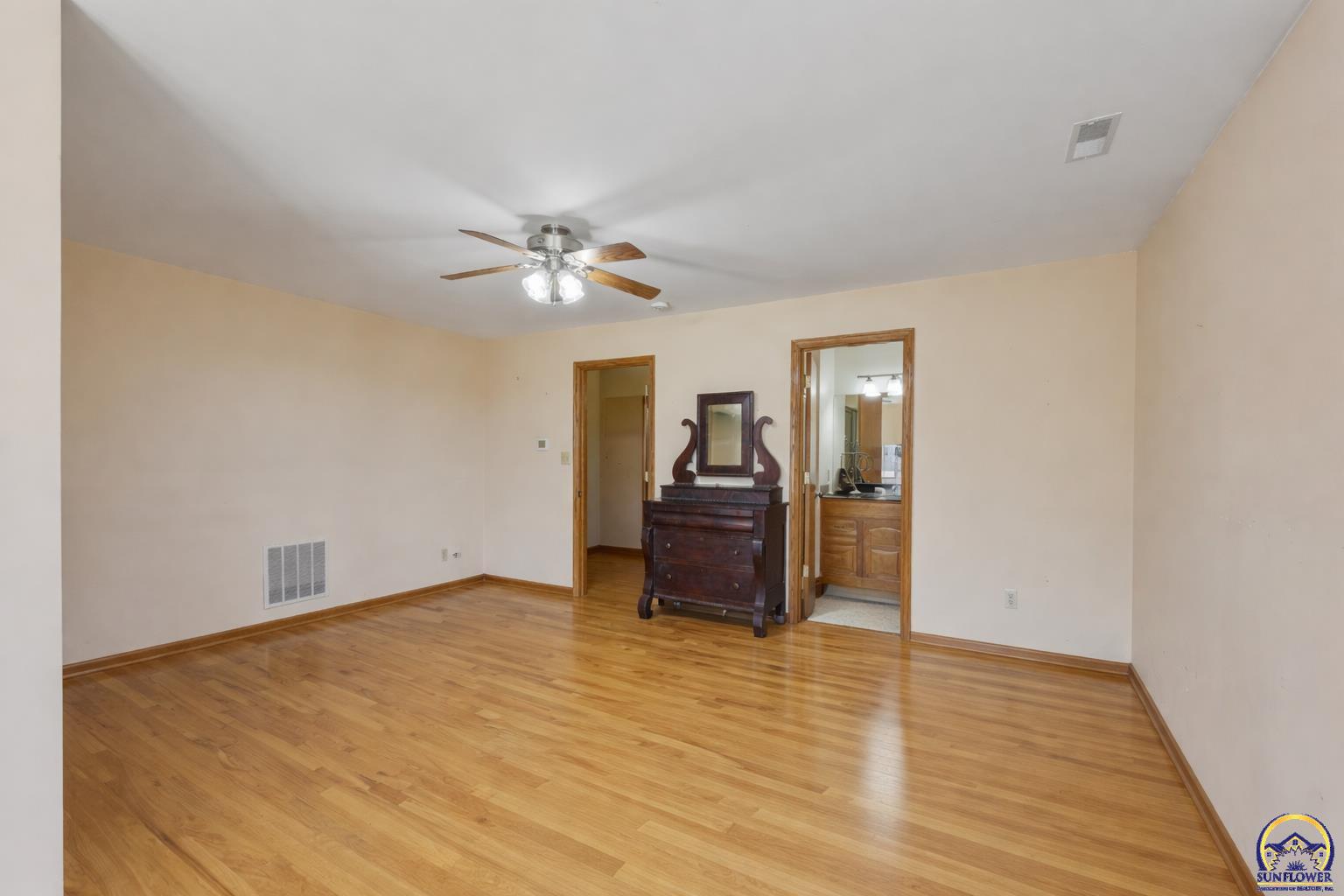 10826 Southwest Burlingame Road Wakarusa, KS 66546 - Photo 16 of 32