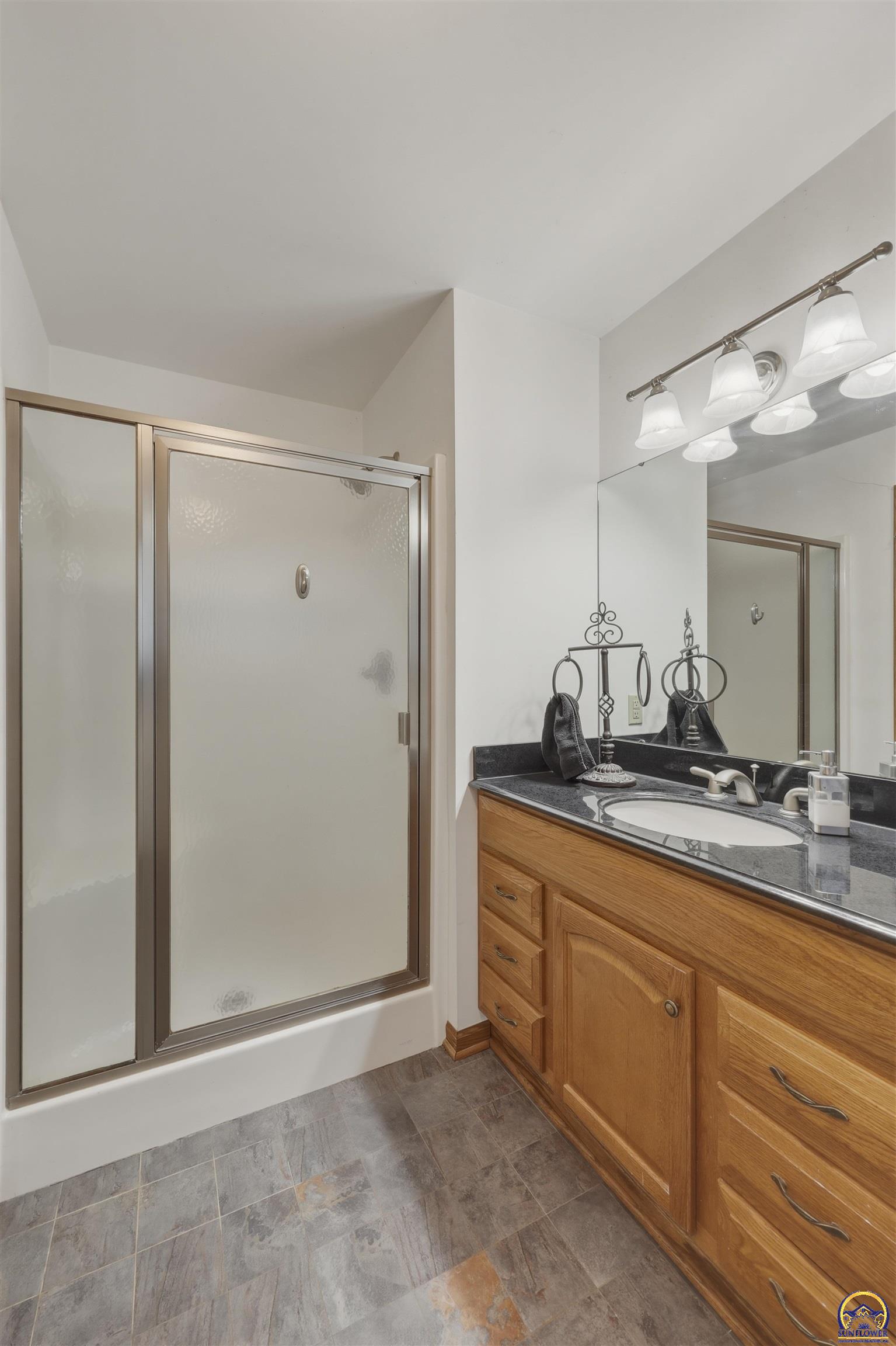 10826 Southwest Burlingame Road Wakarusa, KS 66546 - Photo 18 of 32