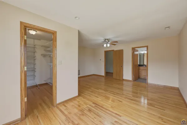 $462,500 | 10826 Southwest Burlingame Road, Wakarusa, KS 66546