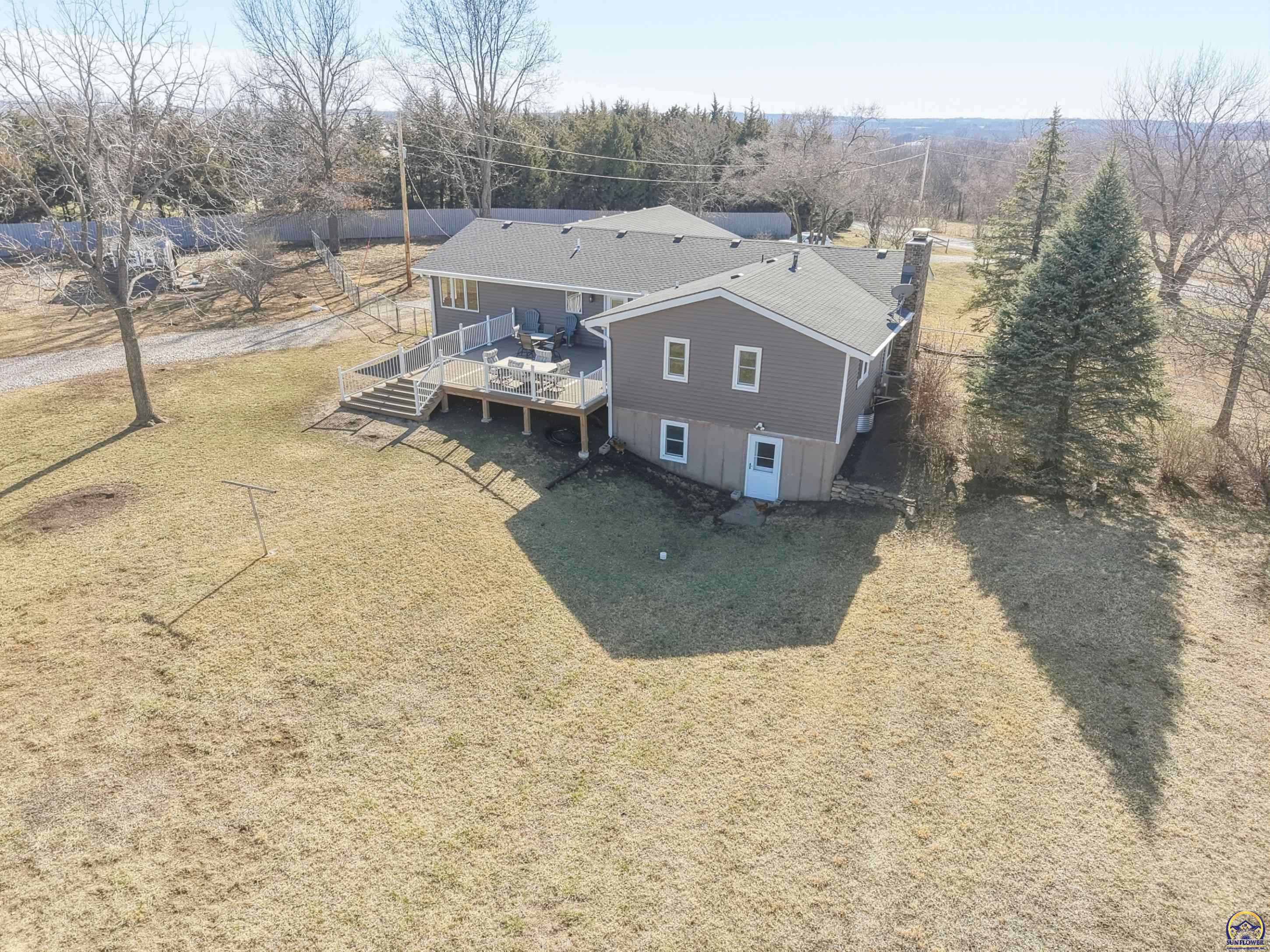 10826 Southwest Burlingame Road Wakarusa, KS 66546 - Photo 3 of 32