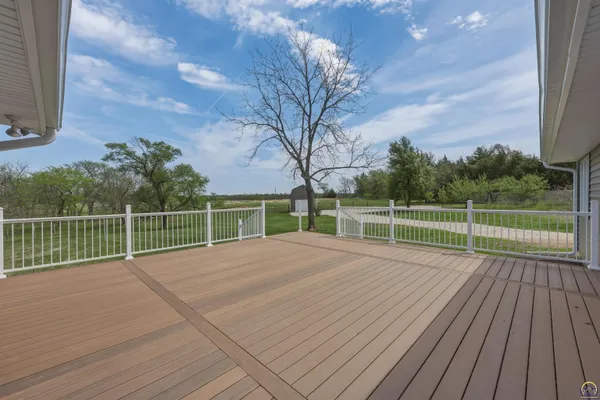 $462,500 | 10826 Southwest Burlingame Road, Wakarusa, KS 66546