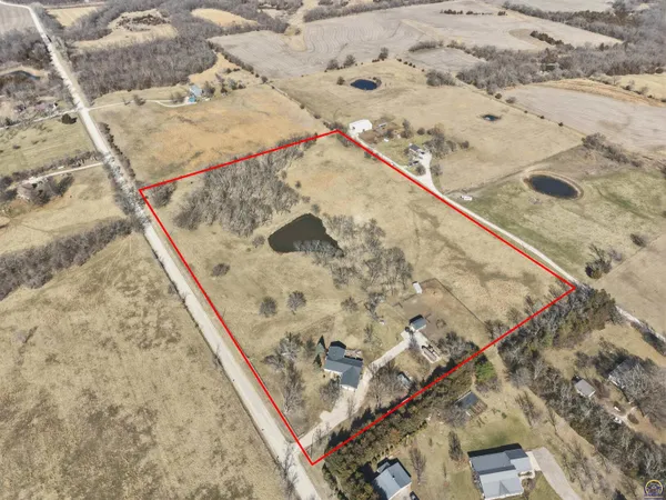 $468,000 | 10826 Southwest Burlingame Road, Wakarusa, KS 66546