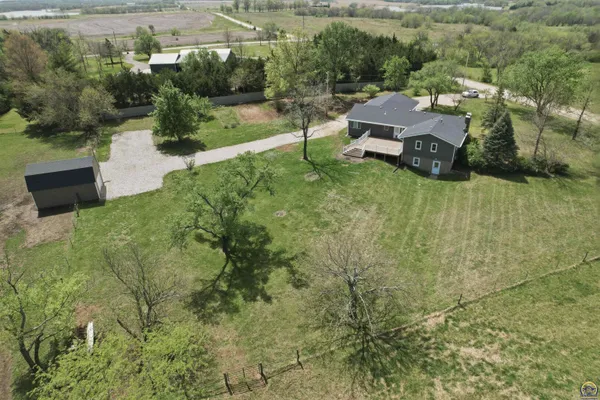 $462,500 | 10826 Southwest Burlingame Road, Wakarusa, KS 66546
