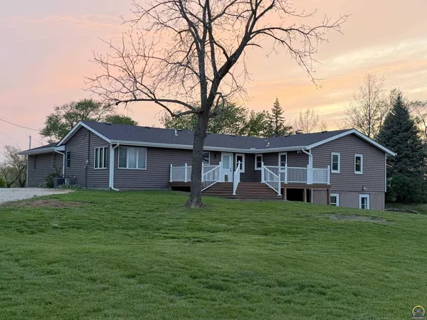 $462,500 | 10826 Southwest Burlingame Road, Wakarusa, KS 66546
