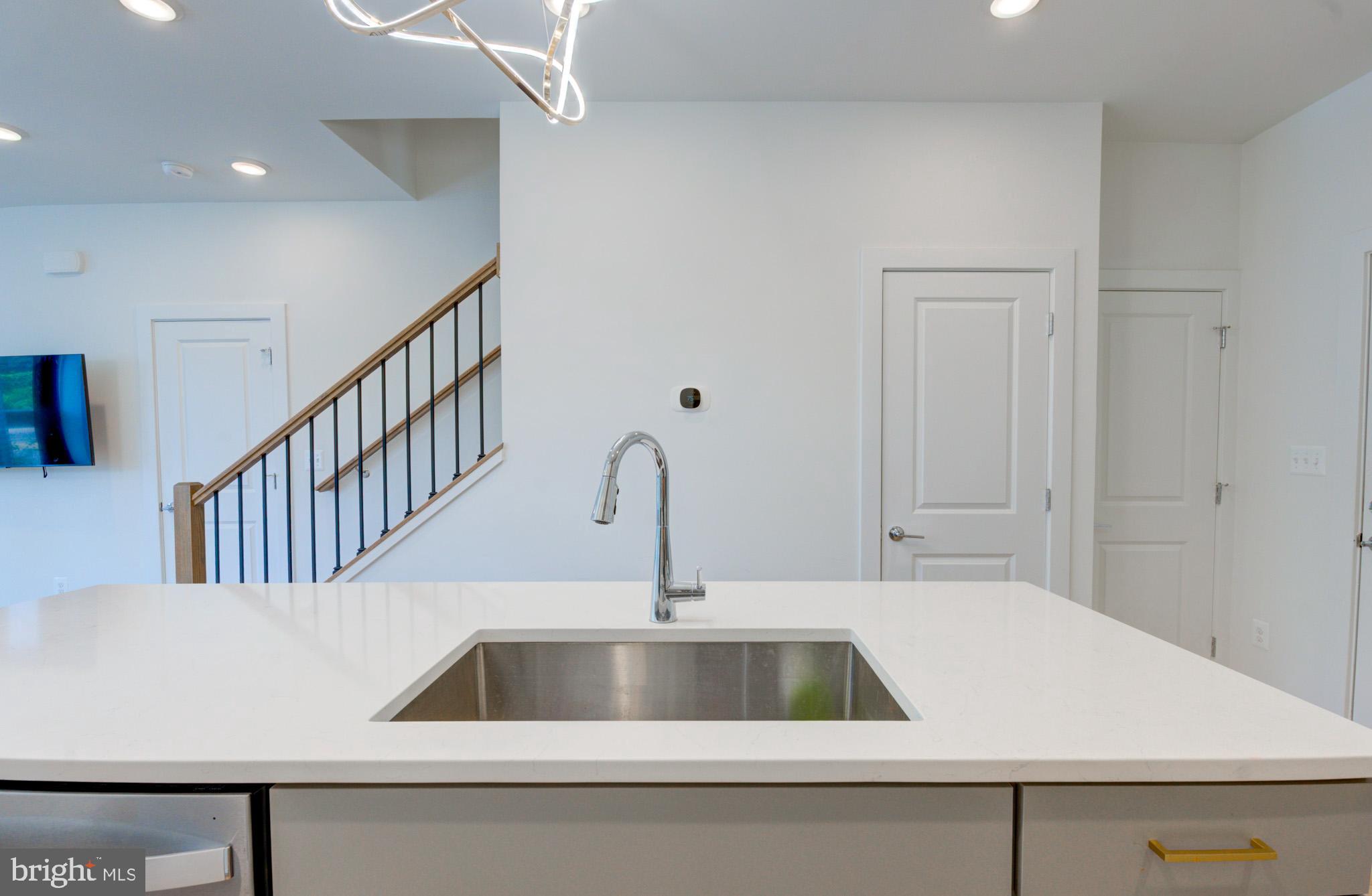 16108 Frederick Road Rockville, MD 20850 - Photo 10 of 49 Gallery Image 10