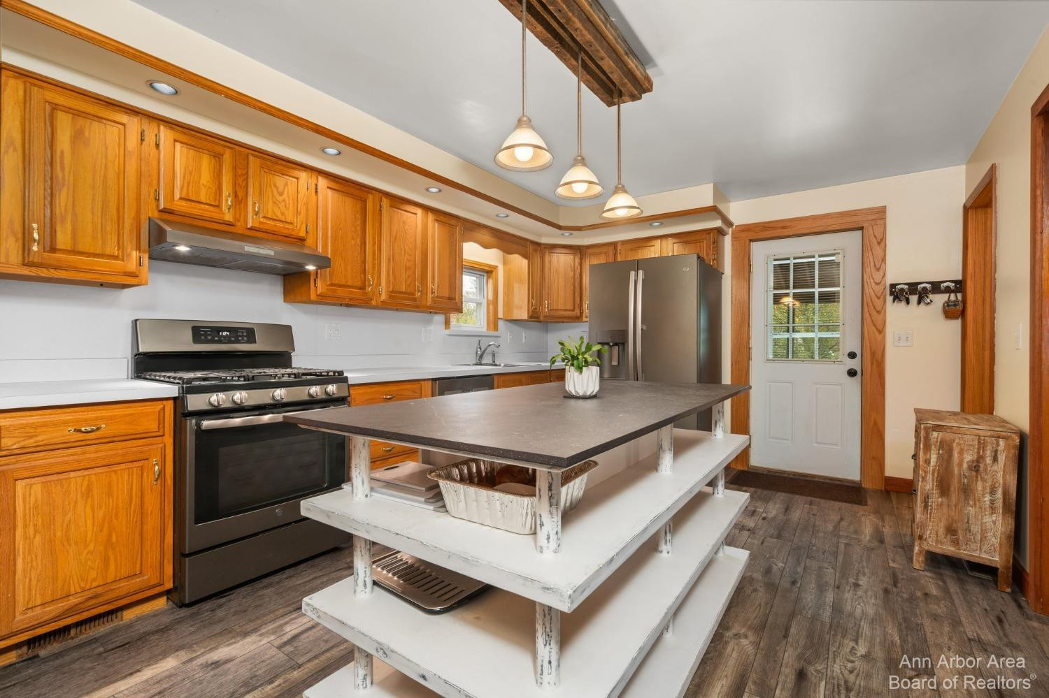 60046 11 Mile Road South Lyon, MI 48178 - Photo 3 of 75 Photo 3