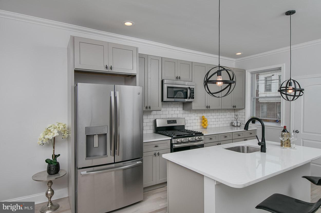4010 Falls Road Baltimore, MD 21211 - Photo 1 of 30 Kitchen