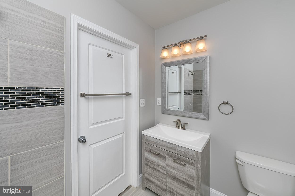 4010 Falls Road Baltimore, MD 21211 - Photo 18 of 30 Bath
