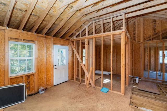 a view of entryway with a front door