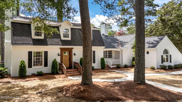 $495,000 | 909 Parkside Drive Northwest, Wilson, NC 27896