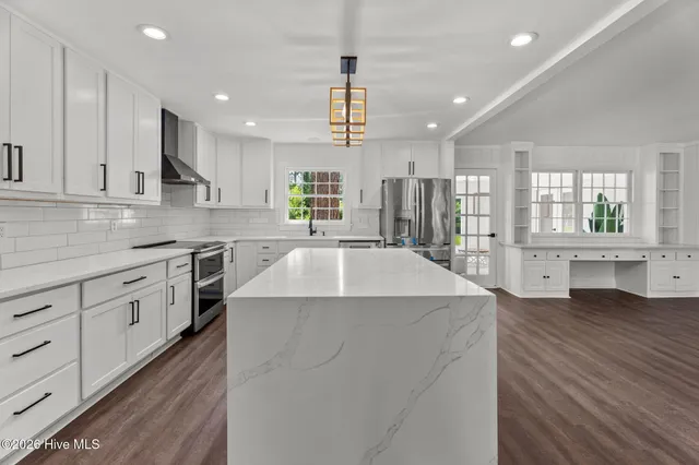 $459,000 | 909 Parkside Drive Northwest, Wilson, NC 27896