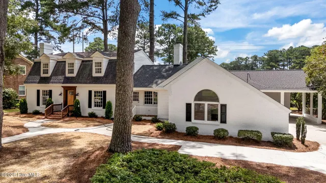 $459,000 | 909 Parkside Drive Northwest, Wilson, NC 27896