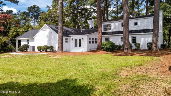 $495,000 | 909 Parkside Drive Northwest, Wilson, NC 27896