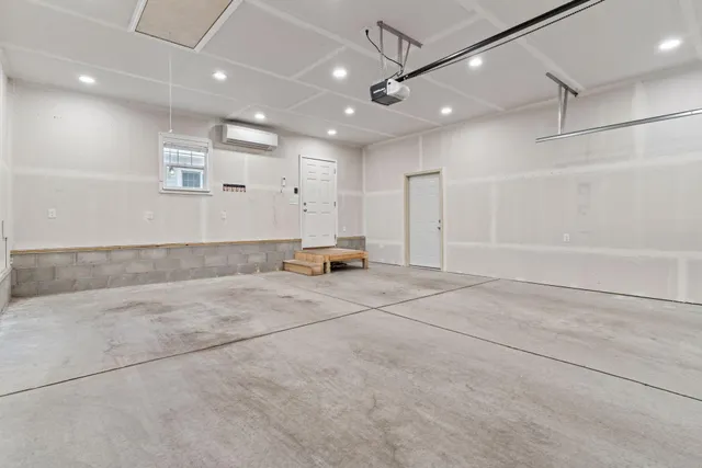 $749,900 | 1852 West James Avenue, St. Paul, MN 55105