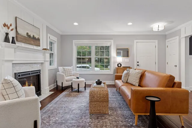 $749,900 | 1852 West James Avenue, St. Paul, MN 55105