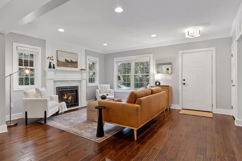 $749,900 | 1852 West James Avenue, St. Paul, MN 55105