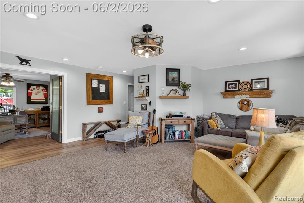 3860 East Commerce Road Commerce Township, MI 48382 - Photo 9 of 72