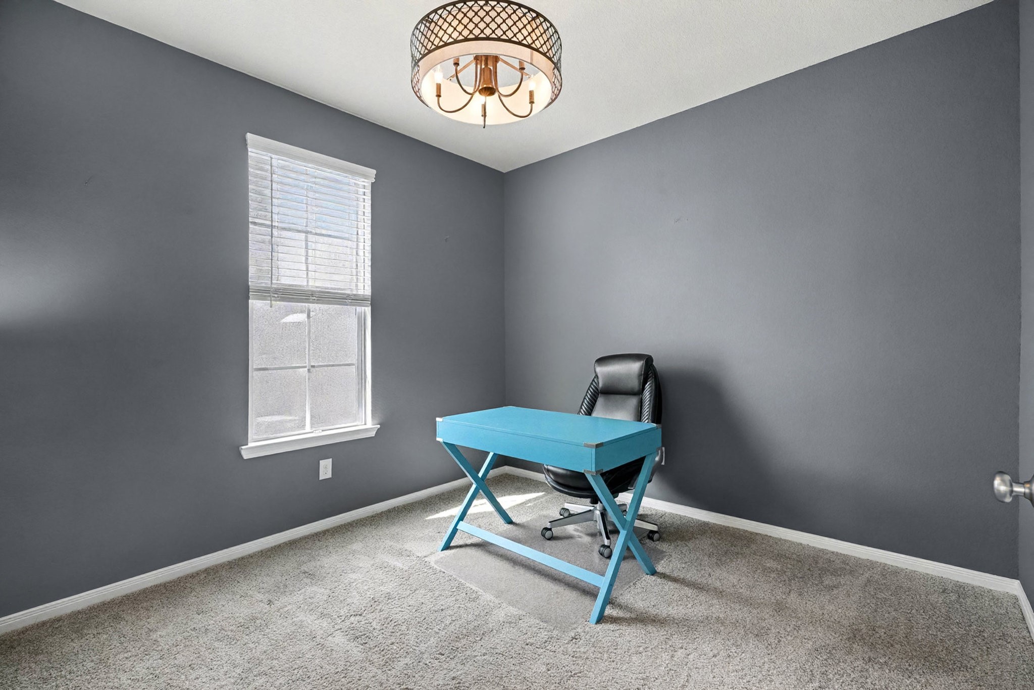 1412 Veranda Mist League City, TX 77573 - Photo 17 of 35 a workspace with a window