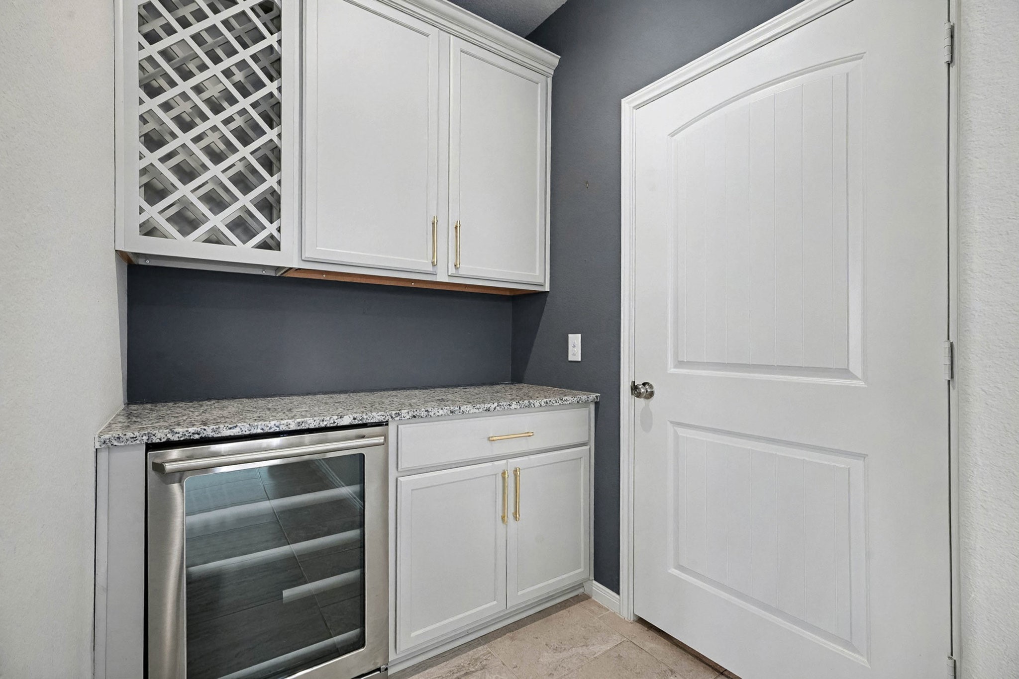 1412 Veranda Mist League City, TX 77573 - Photo 7 of 35 a utility room with dryer and washer