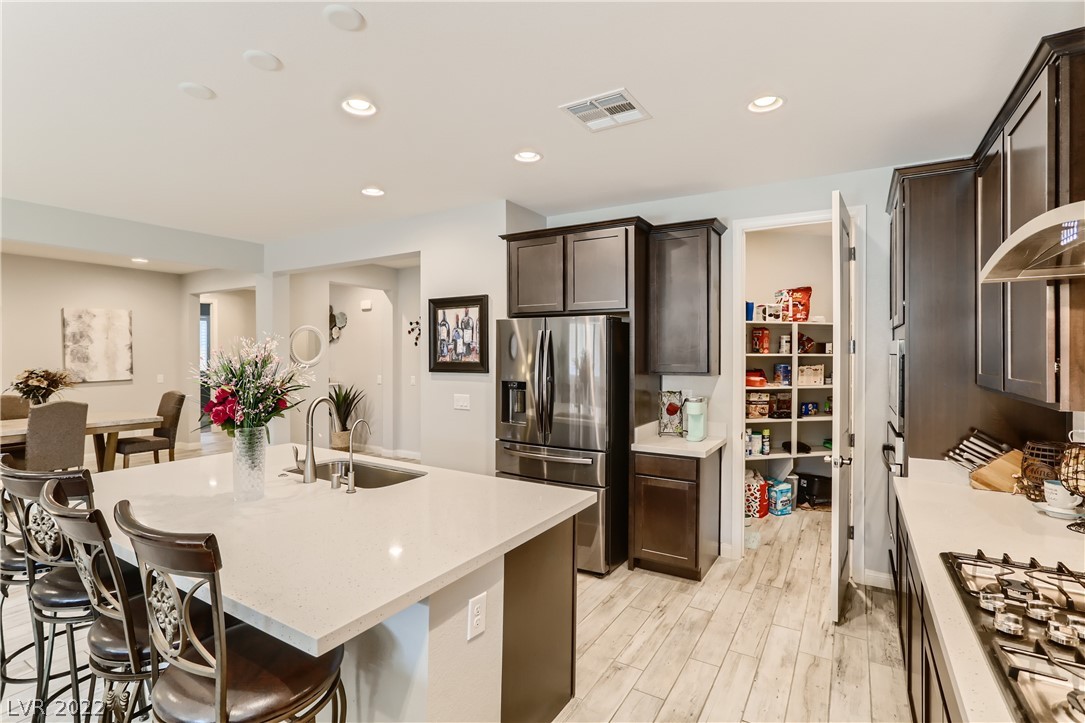 6321 Regina Ridge Street Las Vegas, NV 89149 - Photo 10 of 30