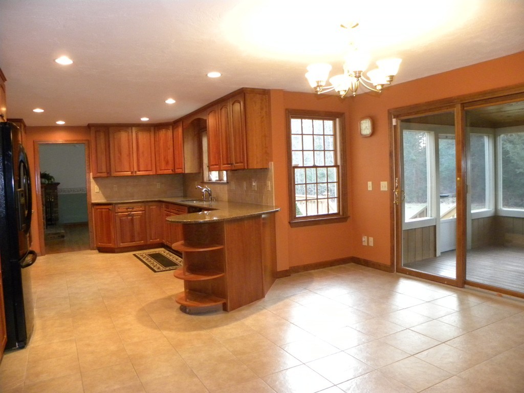 123 Center Depot Road Charlton, MA 01507 - Photo 7 of 28 Gallery Image 7