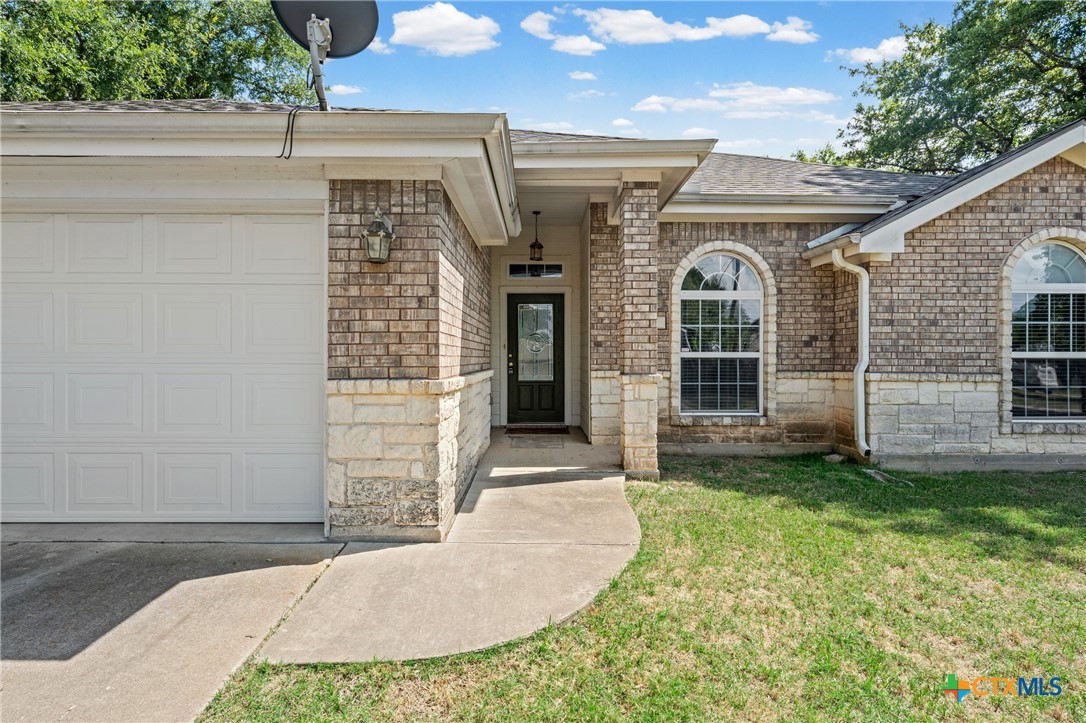 16 Buckskin Loop Belton, TX 76513 - Photo 3 of 15