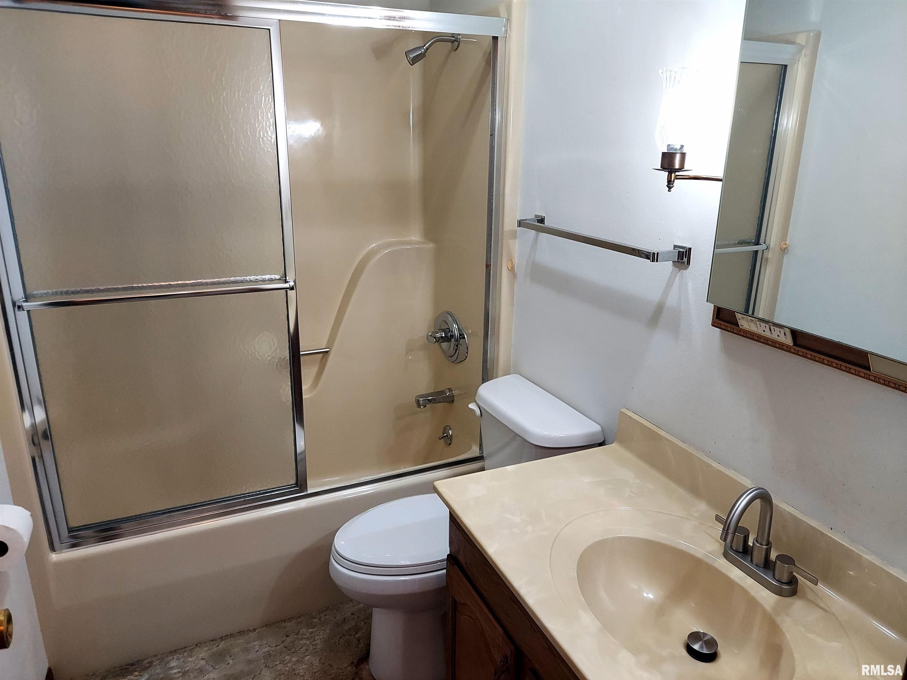 413 Evergreen Drive Macomb, IL 61455 - Photo 19 of 23