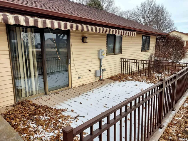 $109,900 | 413 Evergreen Drive, Macomb, IL 61455