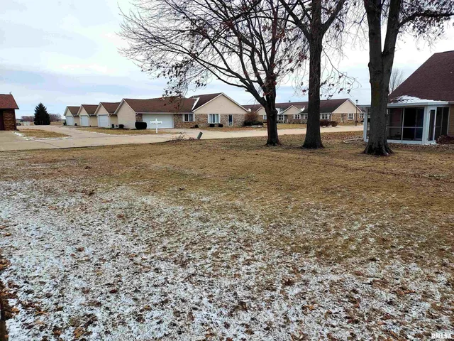 $109,900 | 413 Evergreen Drive, Macomb, IL 61455