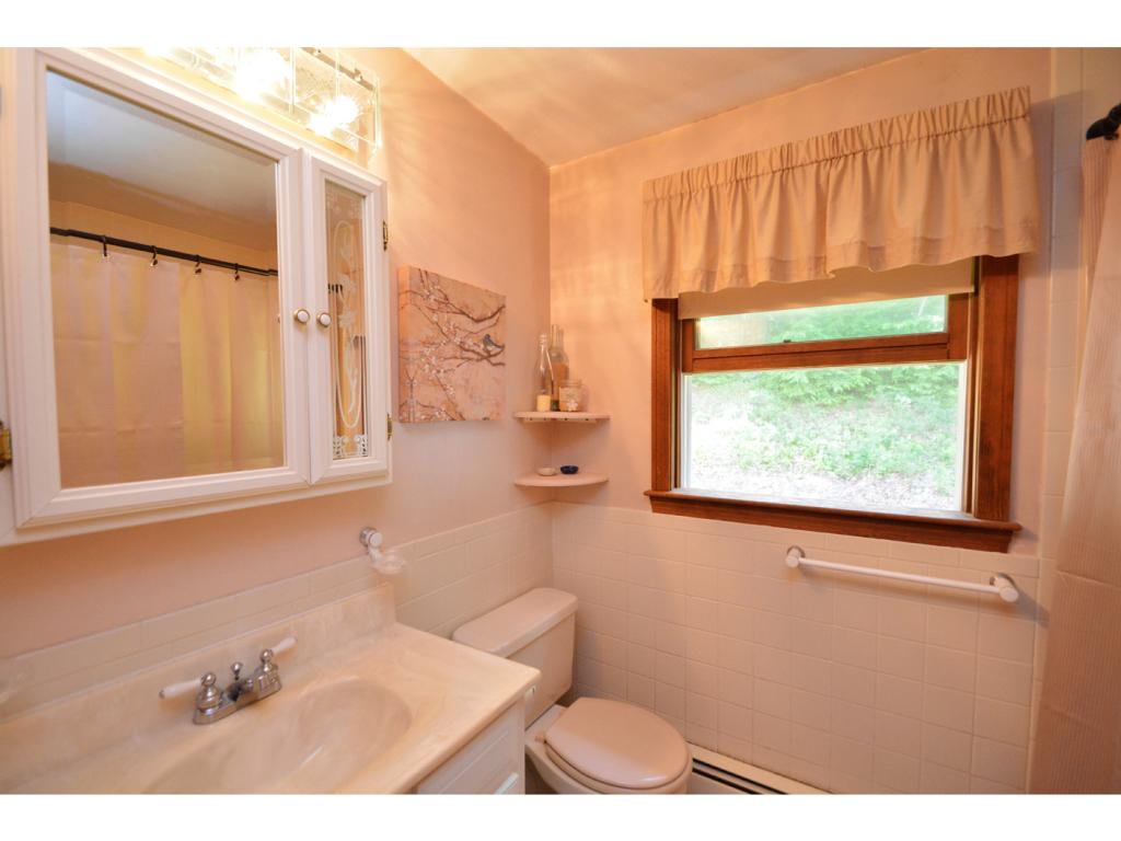 5 Sagamore Road Derry, NH 03038 - Photo 19 of 31