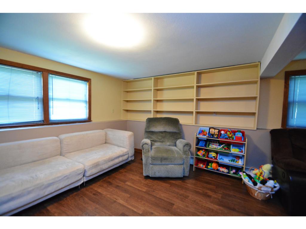 5 Sagamore Road Derry, NH 03038 - Photo 23 of 31