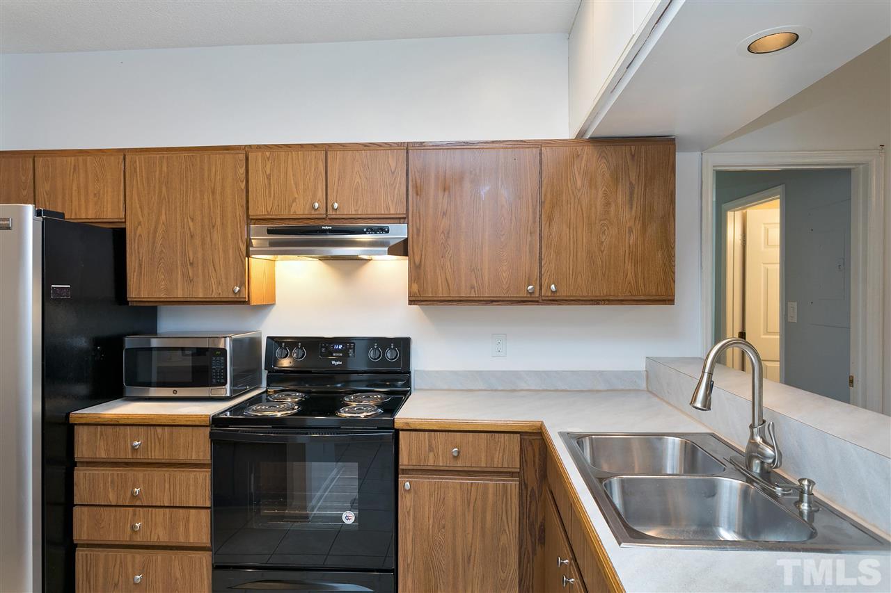 6020 Winterpointe Lane, Unit 101 Raleigh, NC 27606 - Photo 10 of 23