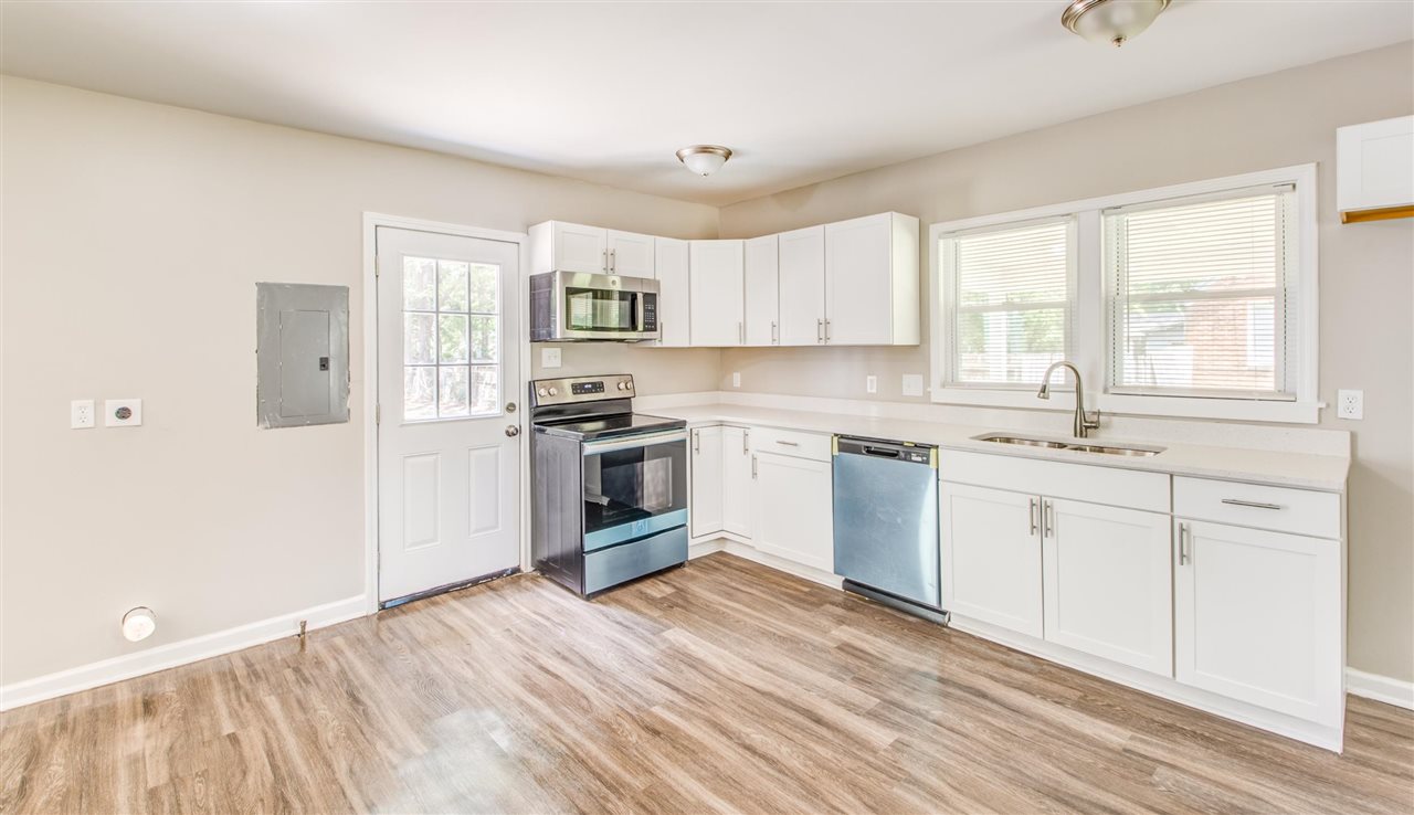 918 Brownlee Road Memphis, TN 38116 - Photo 11 of 25