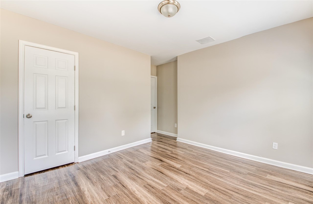 918 Brownlee Road Memphis, TN 38116 - Photo 16 of 25