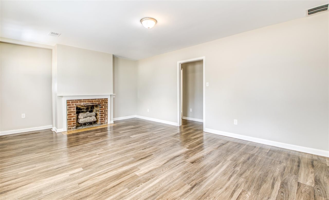 918 Brownlee Road Memphis, TN 38116 - Photo 6 of 25