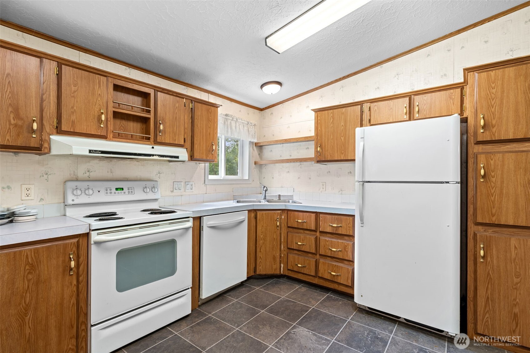 109 Tillie Road Onalaska, WA 98570 - Photo 13 of 39