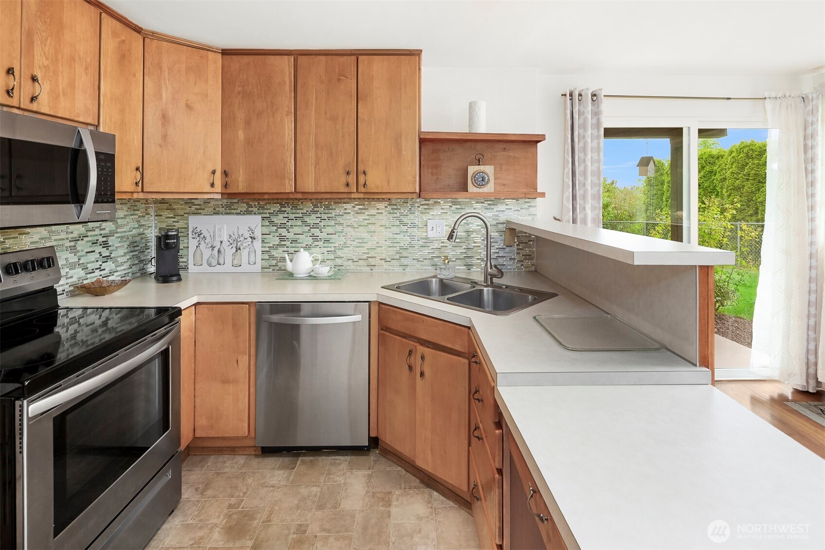 1401 Southwest 137th Street Burien, WA 98166 - Photo 27 of 40
