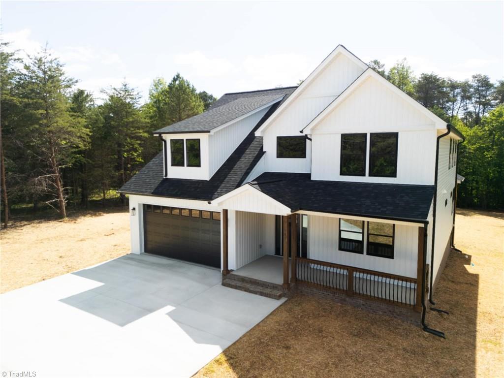 482 Carson Road Pilot Mountain, NC 27041 - Photo 5 of 41