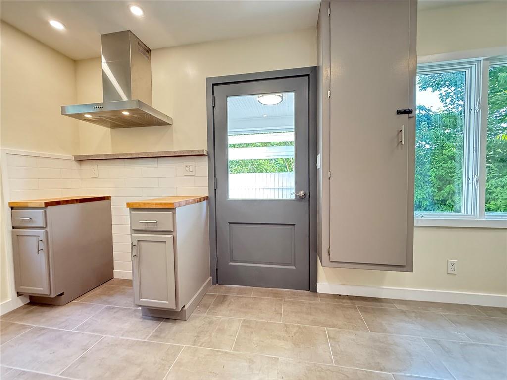 213 East Market Street Mercer, PA 16137 - Photo 16 of 49