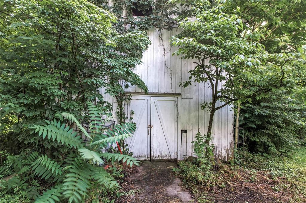 213 East Market Street Mercer, PA 16137 - Photo 9 of 49