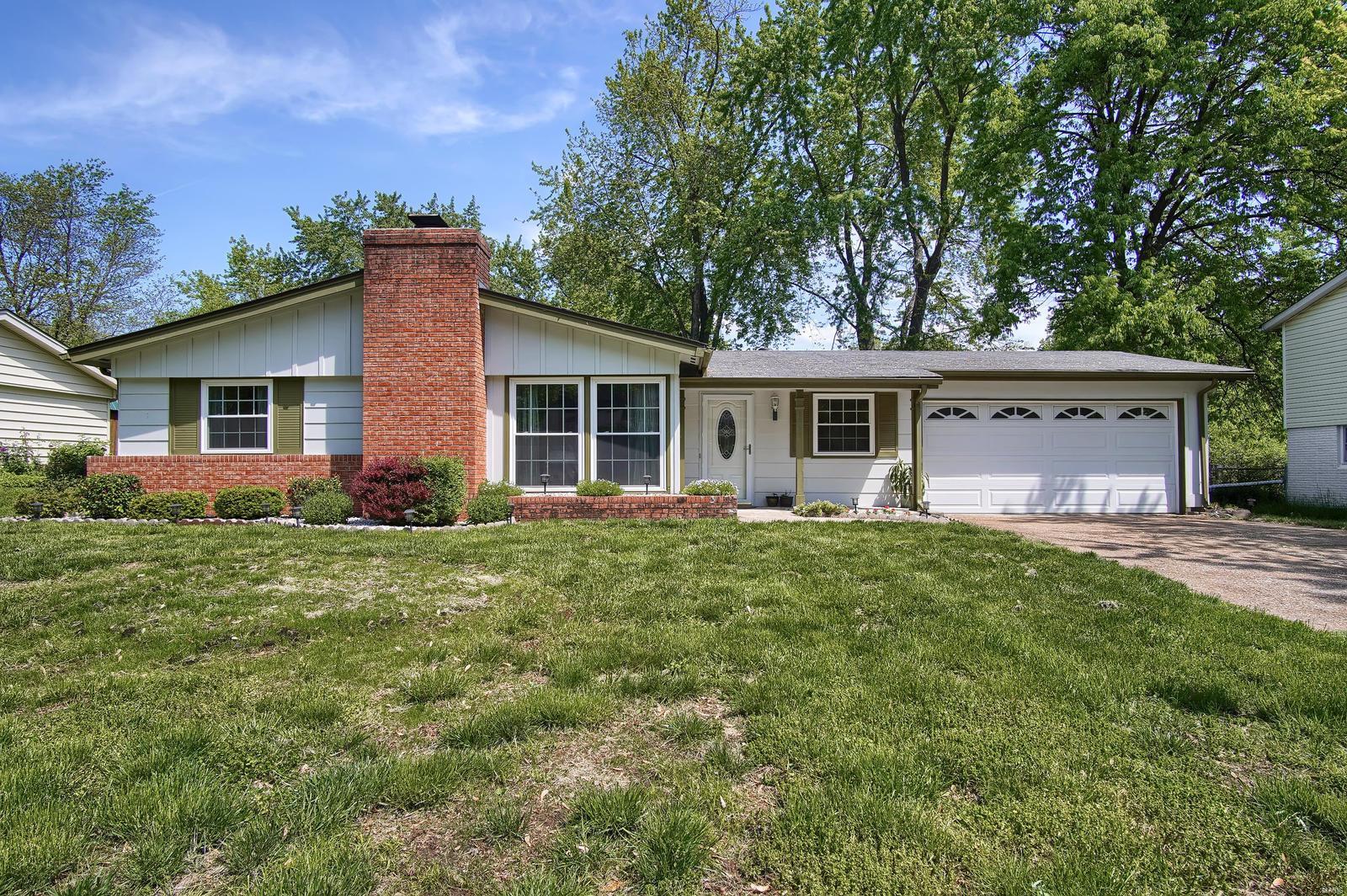 1037 Rutledge Drive Belleville, IL 62221 - Photo 1 of 18